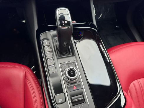 Used 2022 Maserati Levante GT image 41