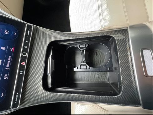 Used 2022 Mercedes-Benz C 300 Sedan image 43