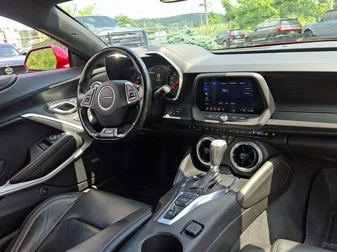 Used 2022 Chevrolet Camaro SS RWD image 18