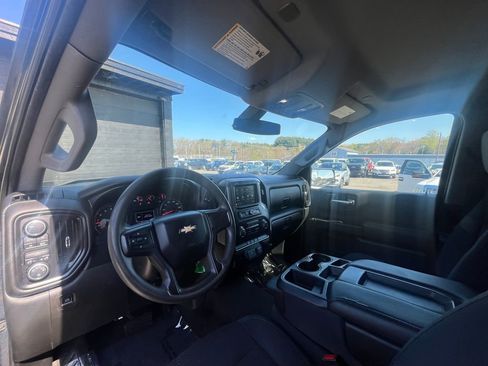 Used 2019 Chevrolet Silverado 1500 Custom w/ Custom Value Package AWD/4WD image 24