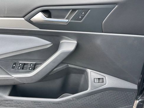 New 2026 Volkswagen Jetta SE FWD image 21