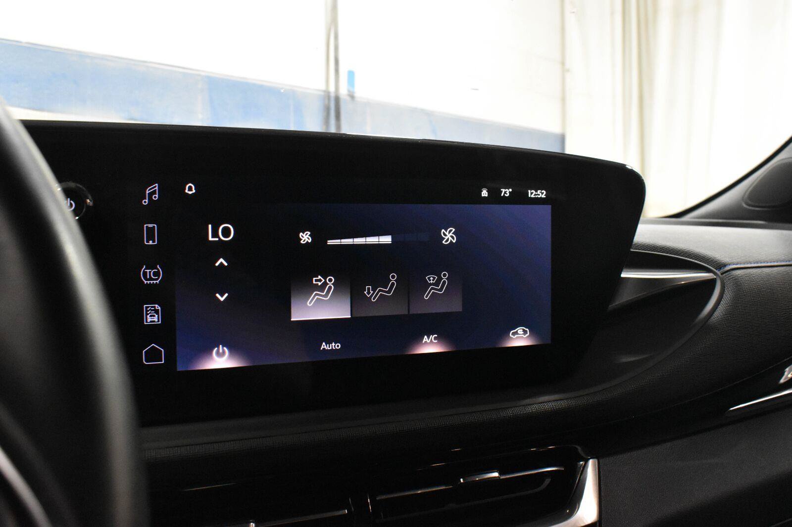 Used 2024 Buick Envista Sport Touring FWD image 14