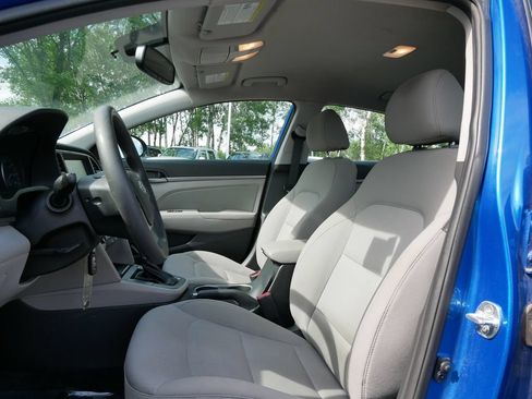 Used 2018 Hyundai Elantra SEL FWD image 9