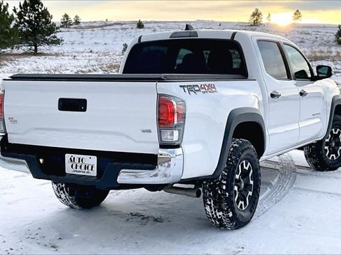 Used 2023 Toyota Tacoma TRD Off-Road image 5