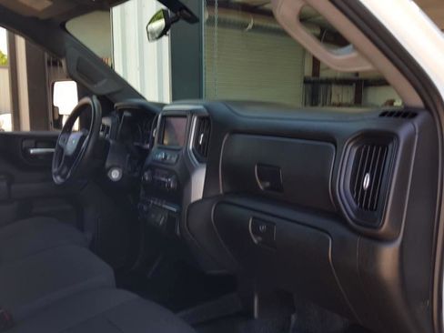 Used 2020 Chevrolet Silverado 2500 W/T w/ WT Convenience Package AWD/4WD image 11