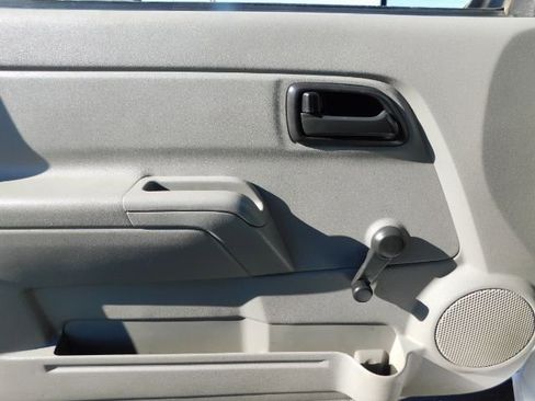 Used 2007 GMC Canyon W/T image 10