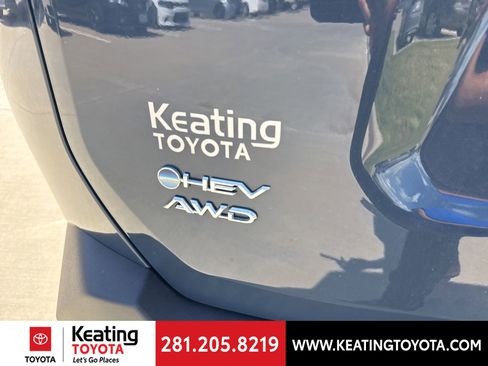 Used 2026 Toyota RAV4 LE AWD/4WD image 9