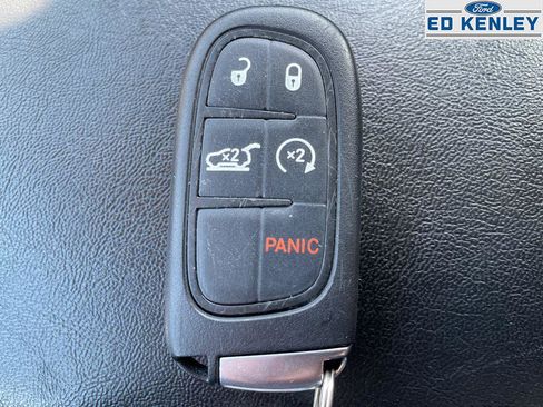 Used 2022 Jeep Cherokee Latitude Lux image 13