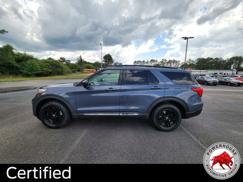 Used 2021 Ford Explorer XLT AWD/4WD image 3