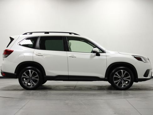 Used 2022 Subaru Forester Limited AWD/4WD image 3