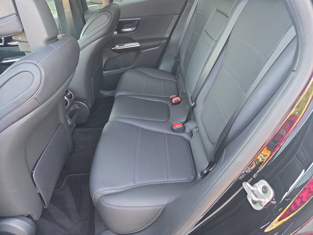 Certified 2025 Mercedes-Benz GLC 350e 4MATIC image 12