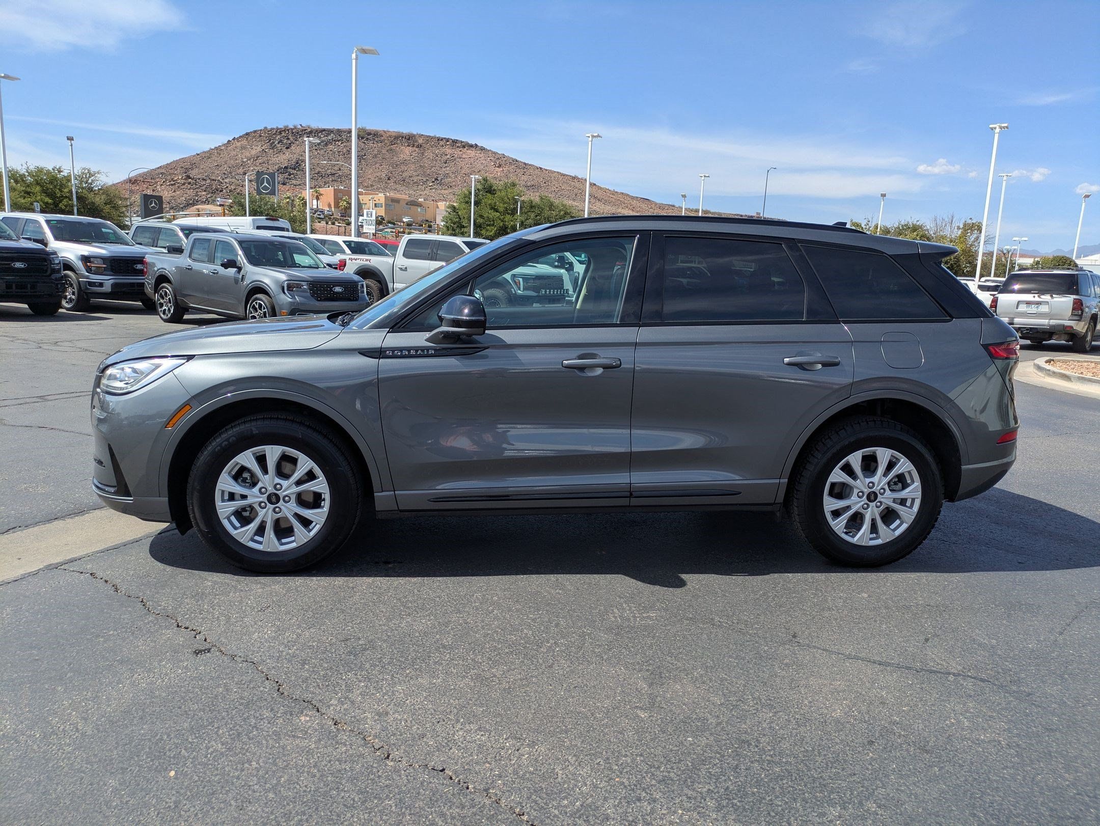 Used 2023 Lincoln Corsair Reserve w/ Equipment Group 201A AWD/4WD image 7