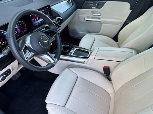 Certified 2026 Mercedes-Benz GLA 250 4MATIC image 11