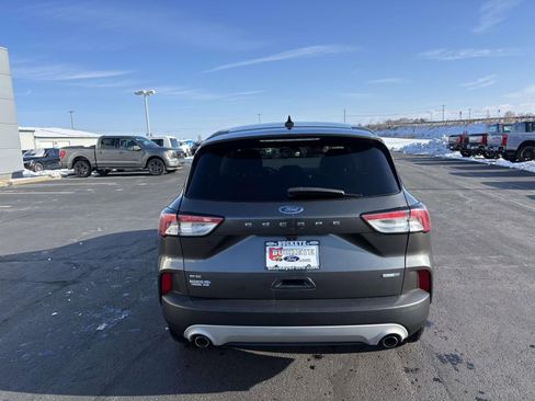Certified 2020 Ford Escape SE image 8