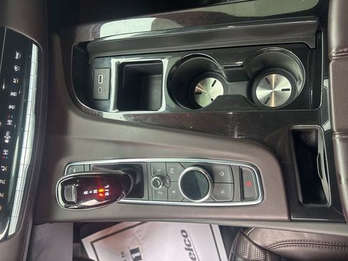 Used 2022 Cadillac Escalade Sport Platinum w/ LPO, ONYX Package image 34