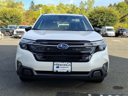 New 2025 Subaru Forester Touring image 2