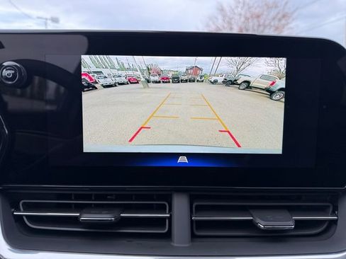 New 2026 Chevrolet Trax ACTIV FWD image 21
