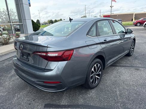 Used 2024 Volkswagen Jetta S FWD image 3