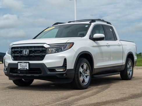 Used 2025 Honda Ridgeline RTL image 3