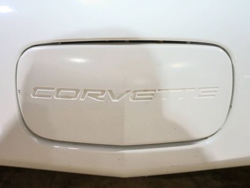 Used 1998 Chevrolet Corvette Coupe w/ Memory Pkg RWD image 22