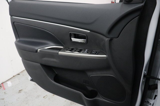 New 2026 Mitsubishi Outlander Sport SE AWD/4WD image 15