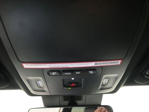 Used 2025 Toyota Camry XSE FWD image 11
