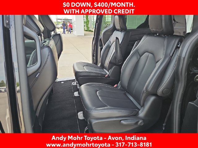 Used 2024 Chrysler Pacifica Limited FWD image 27