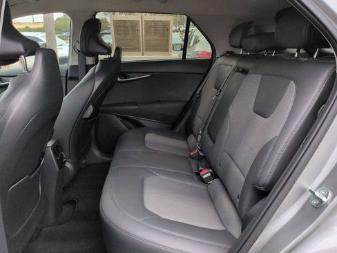 Certified 2023 Kia Niro Wind FWD image 26