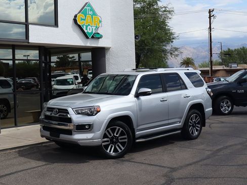Used 2022 Toyota 4Runner Limited image 2