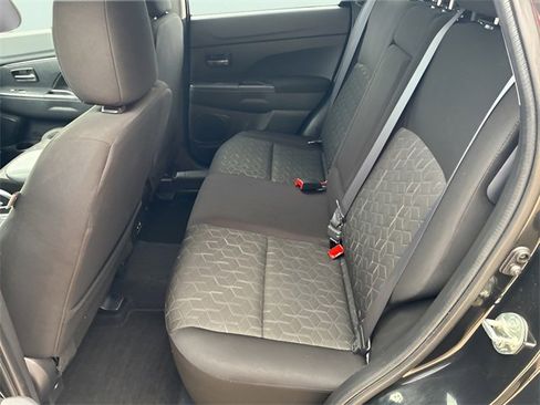 Used 2025 Mitsubishi Outlander Sport ES image 9