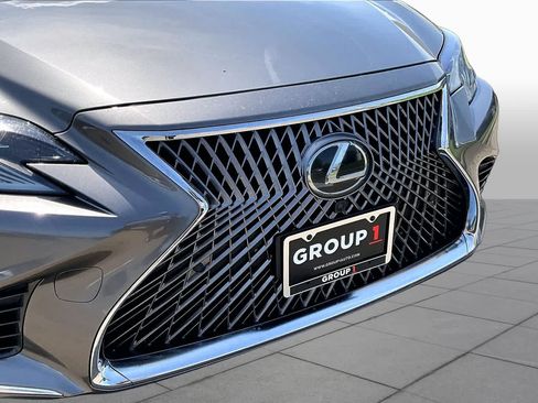 Used 2020 Lexus LS 500 w/ Interior Upgrade Package RWD image 28