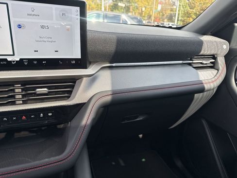 New 2026 Ford Explorer ST-Line image 13