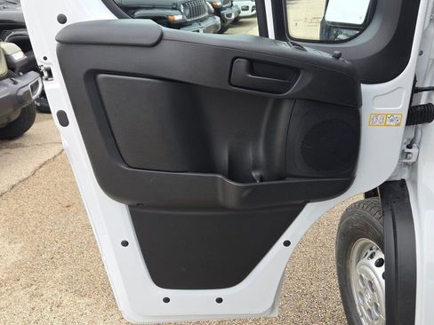 New 2026 RAM ProMaster 2500 w/ Convenience Group image 17