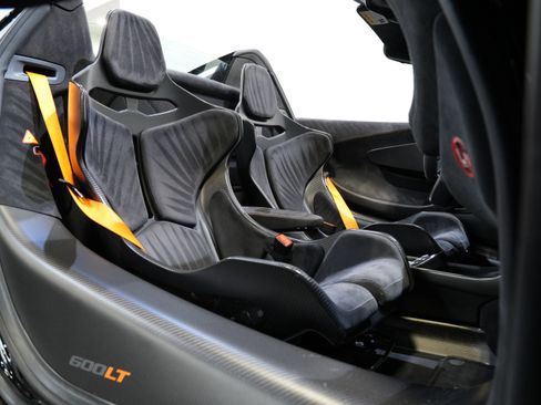 Used 2020 McLaren 600LT Spider RWD image 36