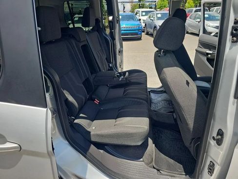 Used 2017 Ford Transit Connect XLT FWD image 16