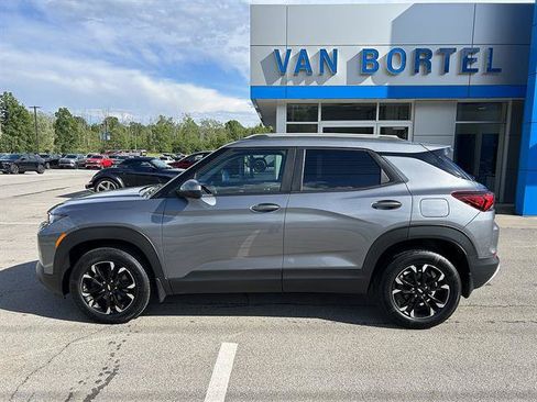 Used 2022 Chevrolet TrailBlazer LT AWD/4WD image 2