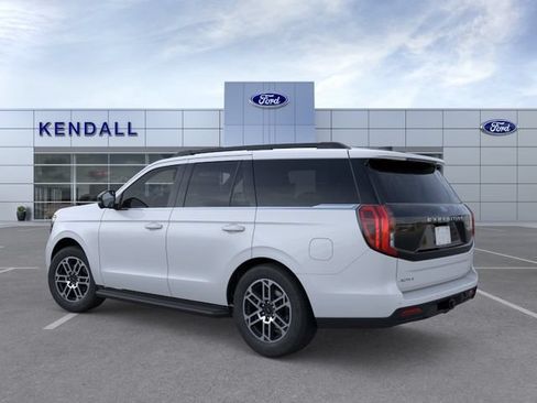 New 2026 Ford Expedition Active AWD/4WD image 4