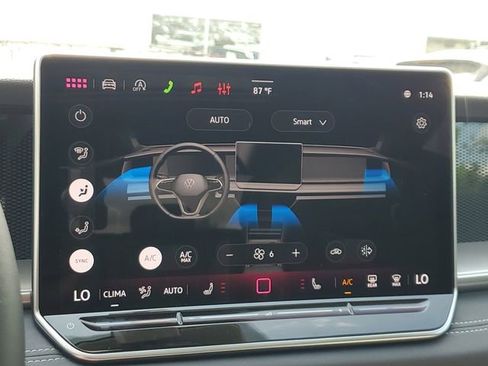 New 2026 Volkswagen Tiguan SE FWD image 20