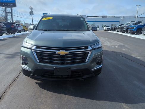 Certified 2023 Chevrolet Traverse LT image 3