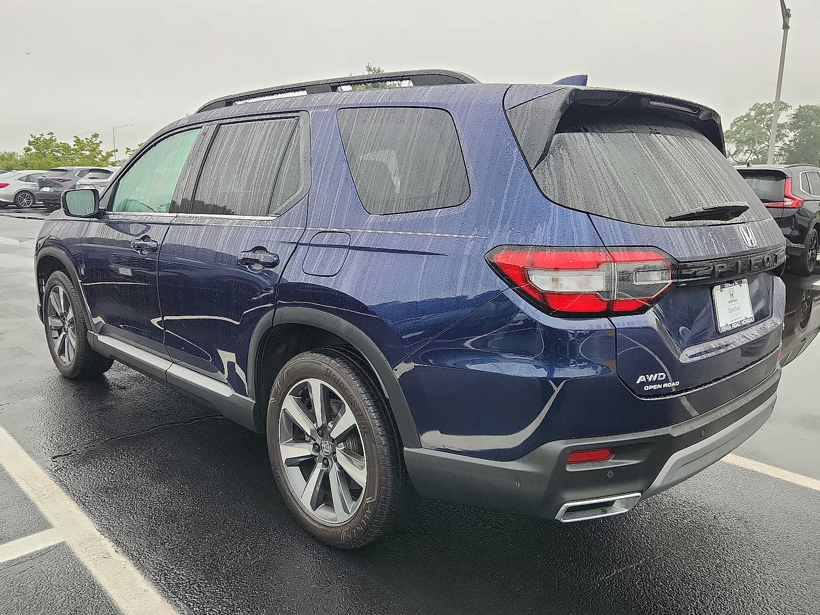 Certified 2025 Honda Pilot Touring image 4