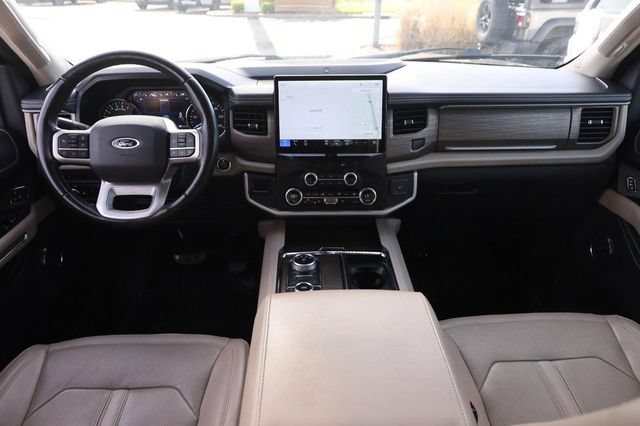 Used 2023 Ford Expedition Limited AWD/4WD image 24