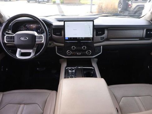 Used 2023 Ford Expedition Limited AWD/4WD image 24