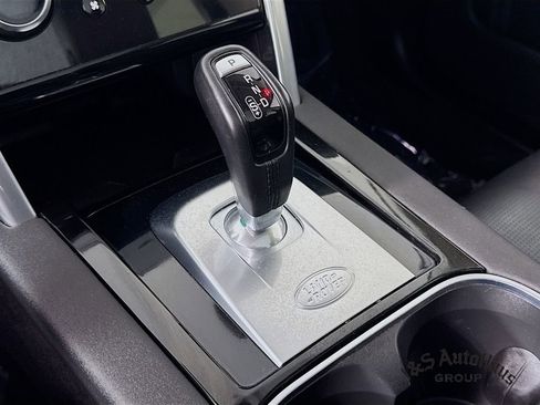 Used 2023 Land Rover Discovery Sport S image 21