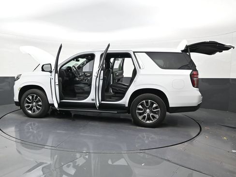Used 2024 Chevrolet Tahoe LT w/ LT Signature Package RWD image 30
