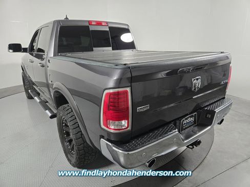 Used 2018 RAM 1500 Laramie w/ Convenience Group AWD/4WD image 4