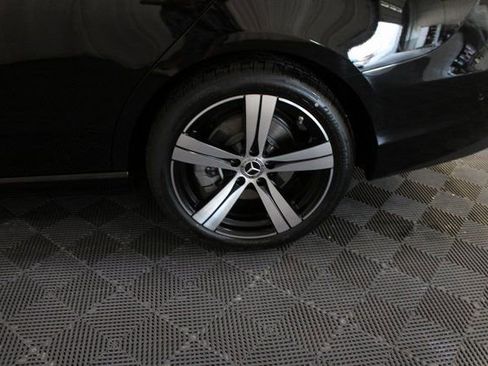 New 2025 Mercedes-Benz C 300 4MATIC Sedan image 8