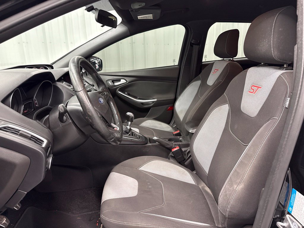 Used 2016 Ford Focus ST FWD image 15