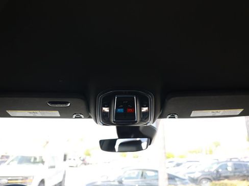 Used 2024 Jeep Wagoneer Series II AWD/4WD image 31