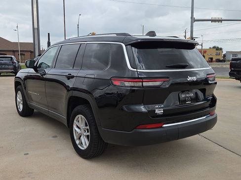 Used 2023 Jeep Grand Cherokee L Laredo AWD/4WD image 5