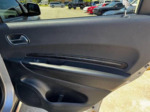 Used 2016 Dodge Durango Limited w/ Nav & Power Liftgate Group AWD/4WD image 32